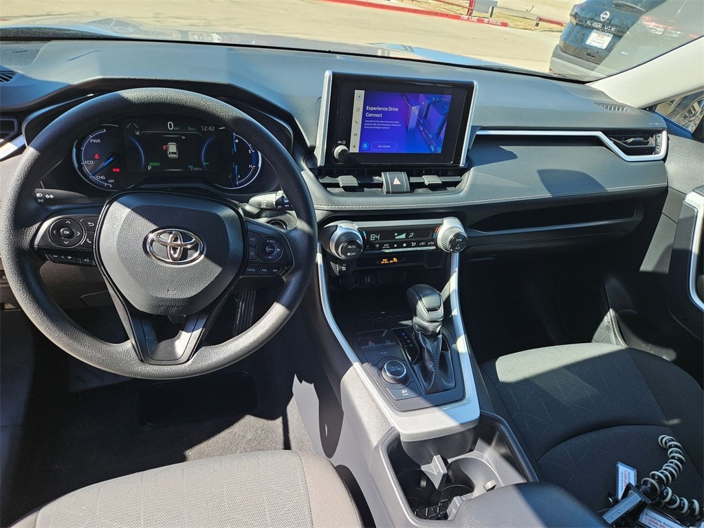 Thumbnail: 2025 Toyota RAV4 - 16