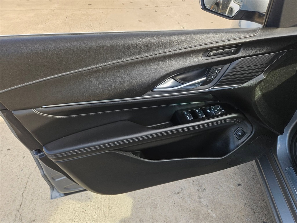 Thumbnail: 2023 Cadillac CT4 - 13