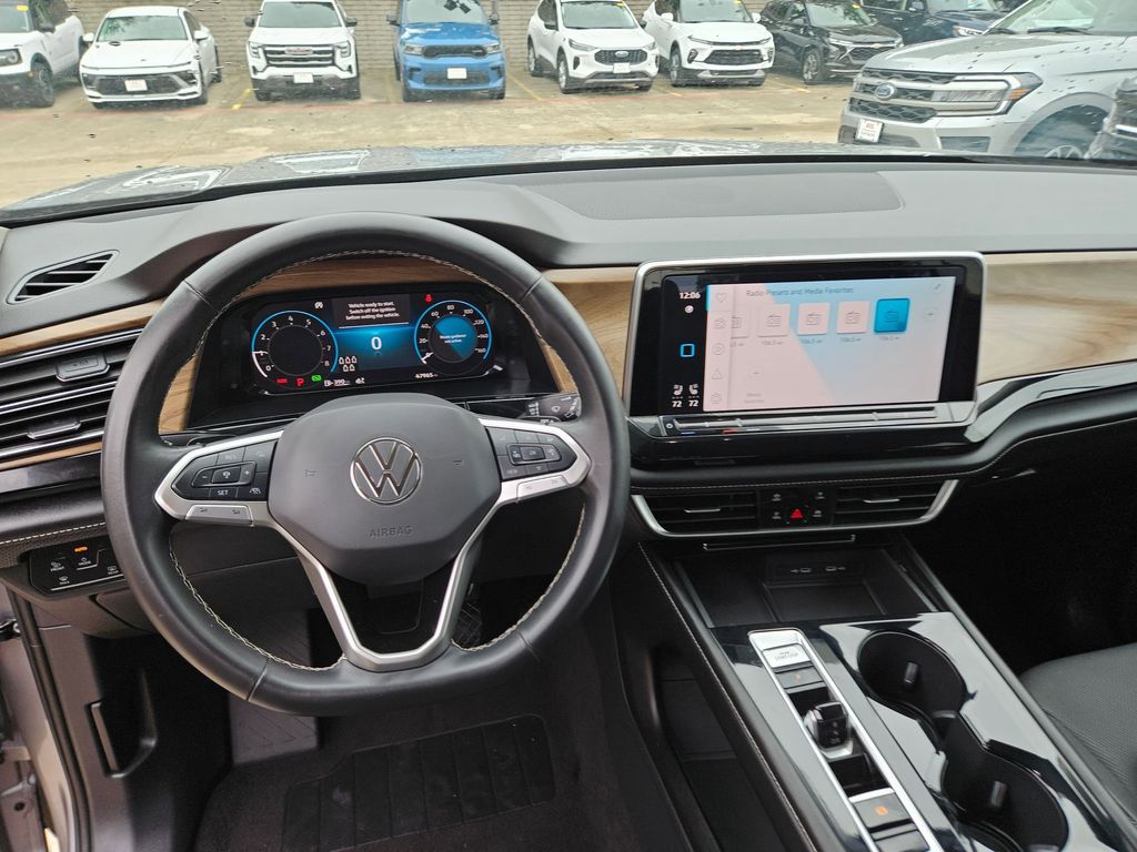 Thumbnail: 2024 Volkswagen Atlas - 17