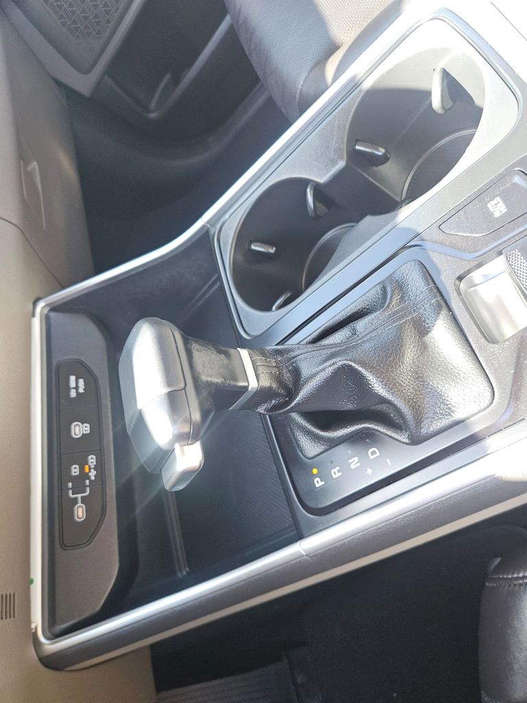 Thumbnail: 2025 Kia Carnival - 29