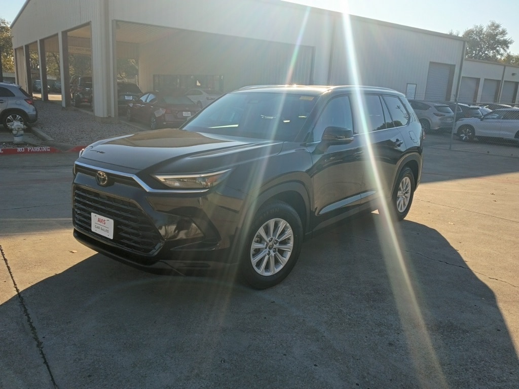 2025 Toyota Grand Highlander XLE's photo