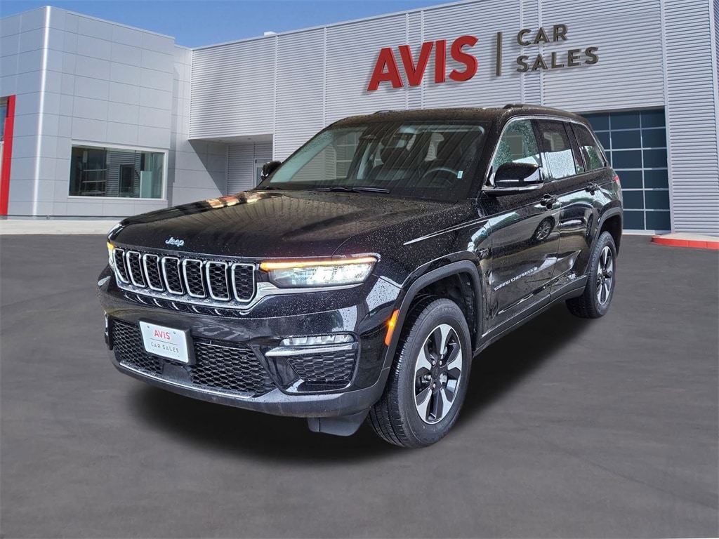 2023 Jeep Grand Cherokee 4xe Hero Image