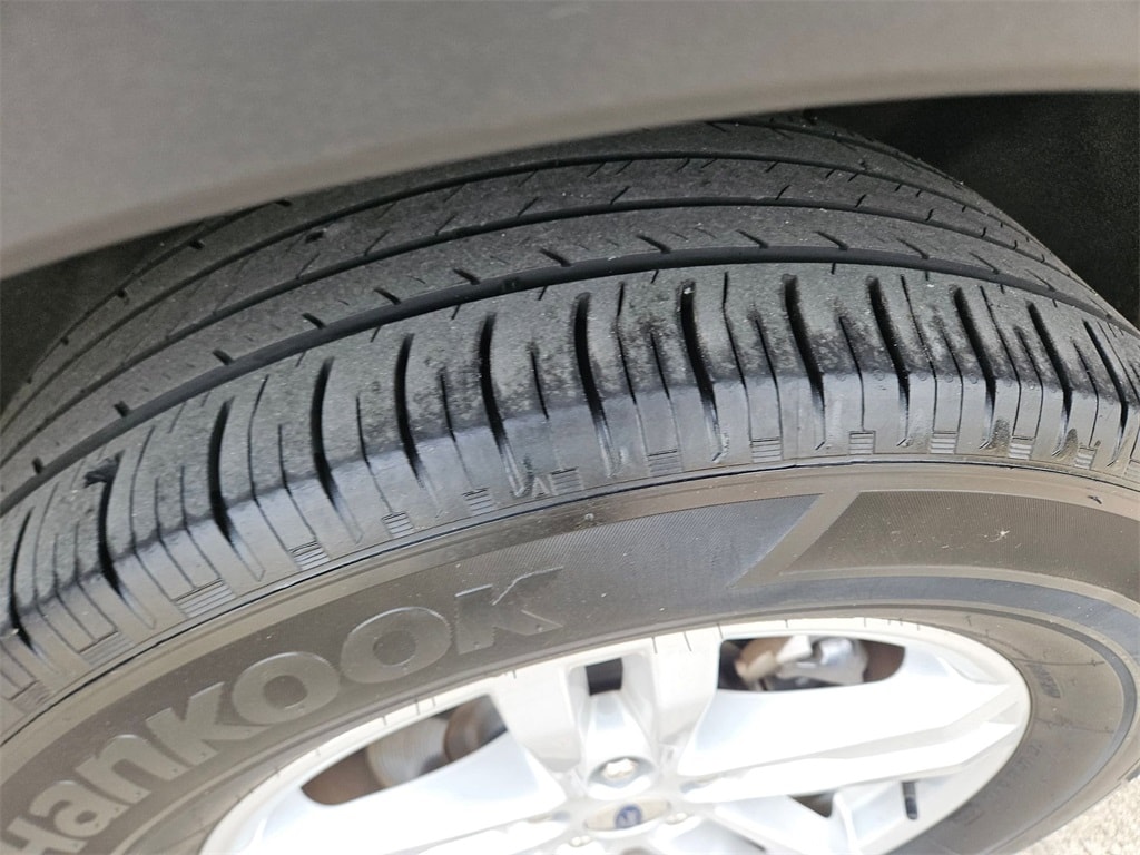 Thumbnail: 2024 Ford Explorer - 28