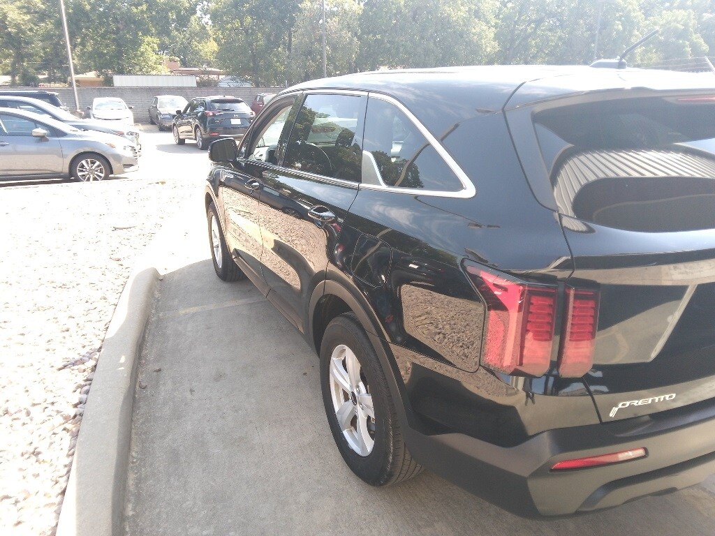 Used 2023 Kia Sorento For Sale at AVIS Car Sales VIN 5XYRG4LC1PG208103