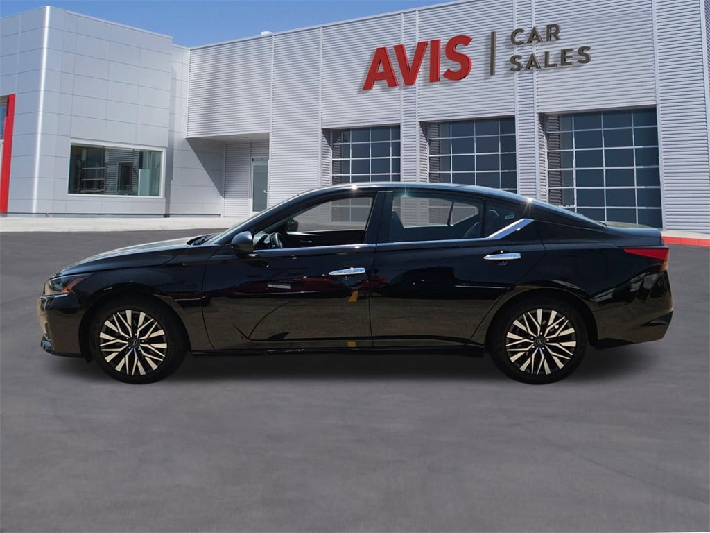 Thumbnail: 2024 Nissan Altima - 11