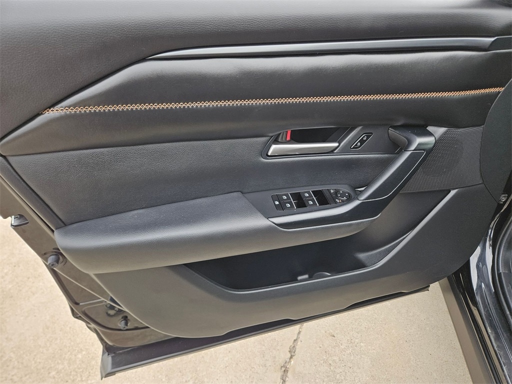 Thumbnail: 2025 Mazda CX-50 - 13