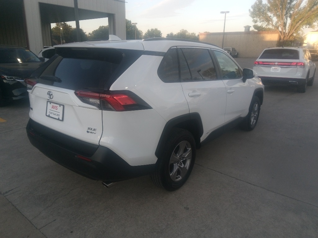 Thumbnail: 2025 Toyota RAV4 - 9