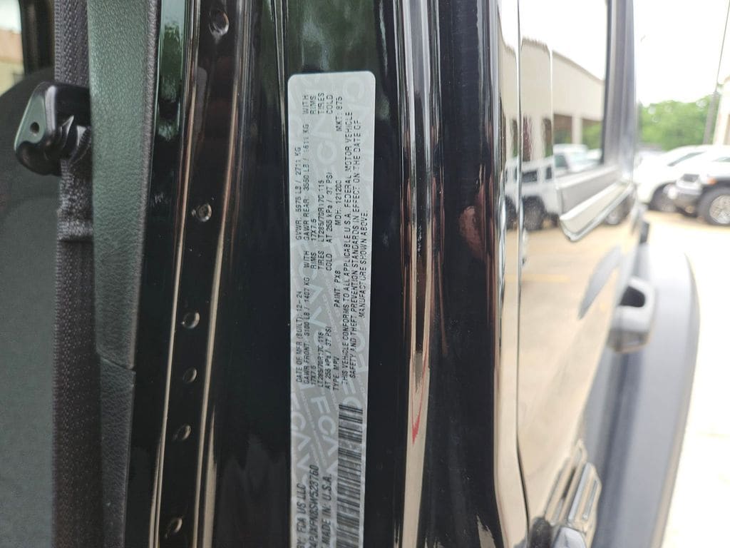 Thumbnail: 2025 Jeep Wrangler - 30