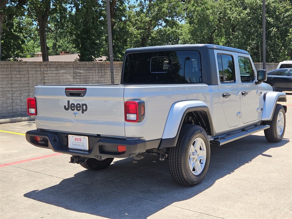 Thumbnail: 2023 Jeep Gladiator - 5