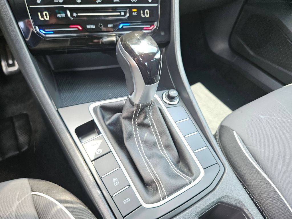 Thumbnail: 2025 Volkswagen Jetta - 31