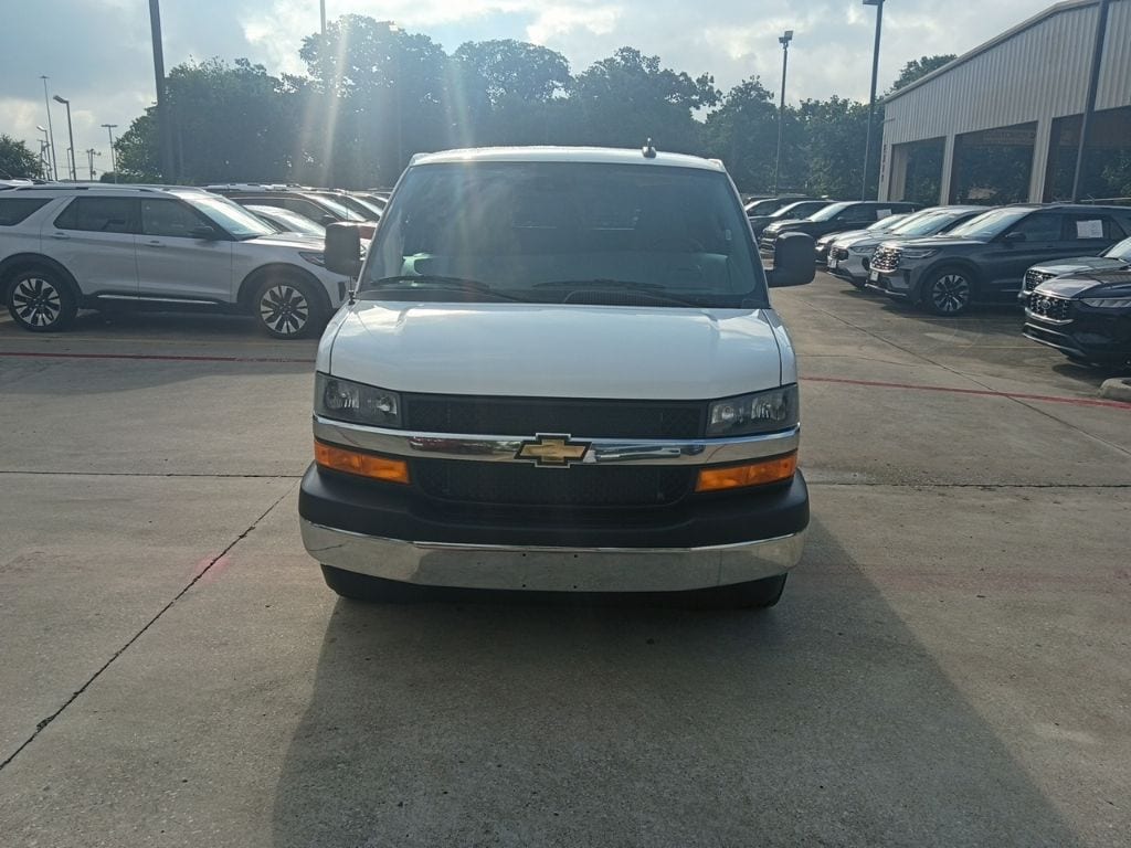 Thumbnail: 2025 Chevrolet Express - 5