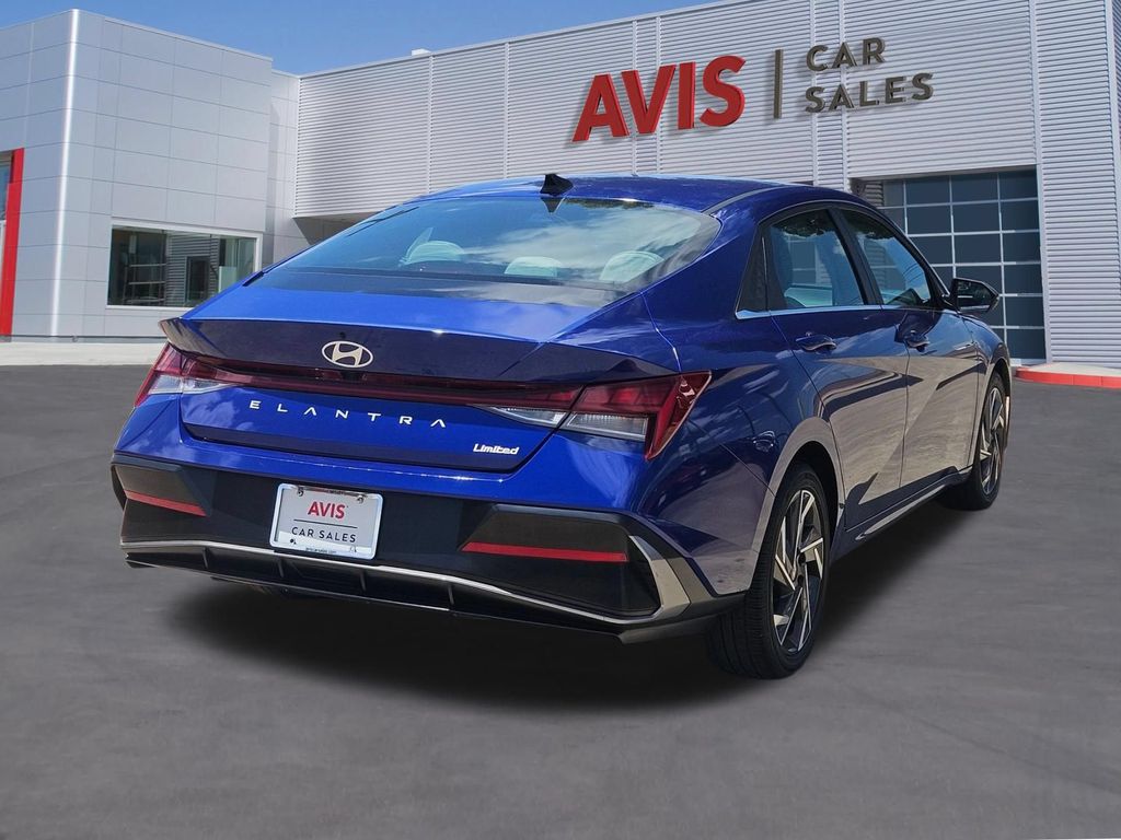 Thumbnail: 2025 Hyundai Elantra - 6
