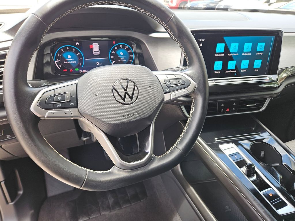 Thumbnail: 2025 Volkswagen Atlas - 17