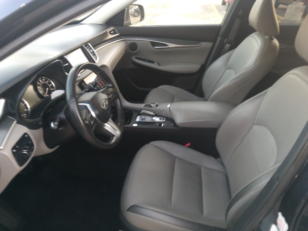 Thumbnail: 2024 INFINITI QX50 - 10