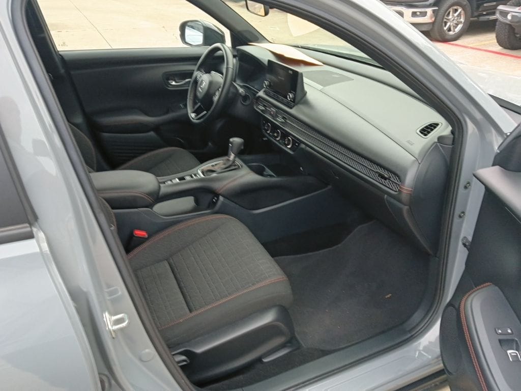 Thumbnail: 2025 Honda HR-V - 8