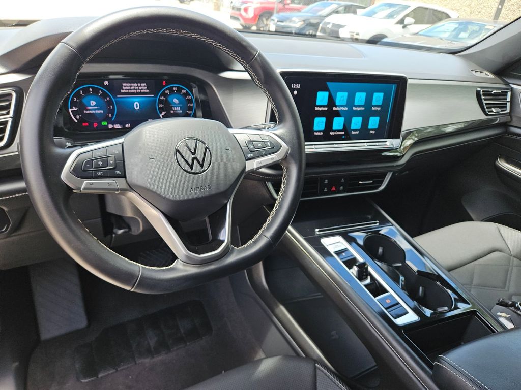 Thumbnail: 2025 Volkswagen Atlas - 16