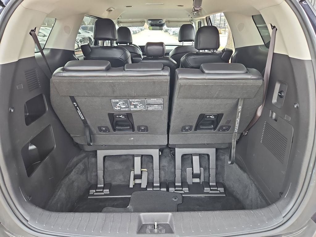 Thumbnail: 2025 Kia Carnival - 27