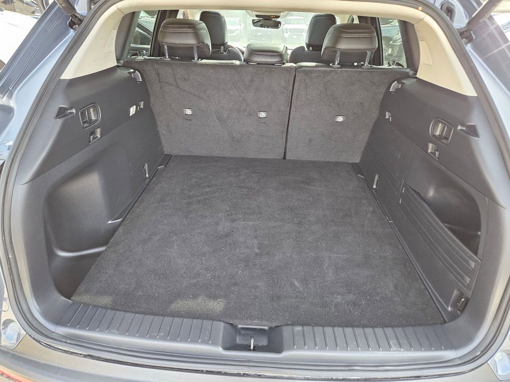 Thumbnail: 2025 Mazda CX-50 - 25