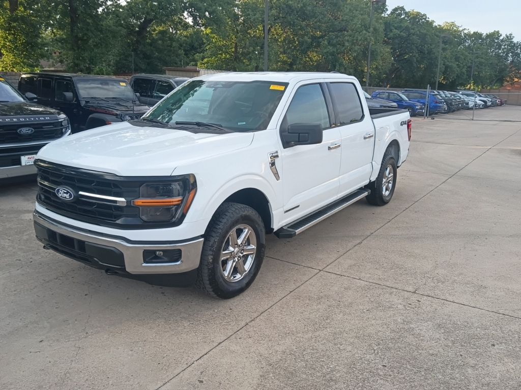 2025 Ford F-150's photo