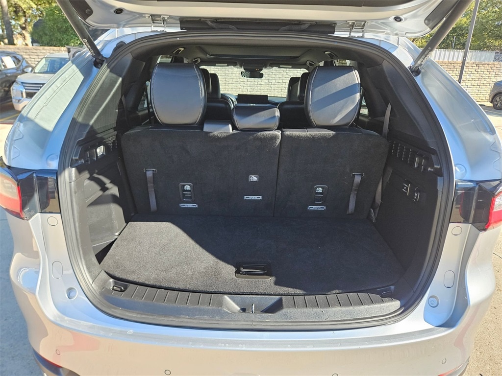 Thumbnail: 2025 Mazda CX-90 - 25