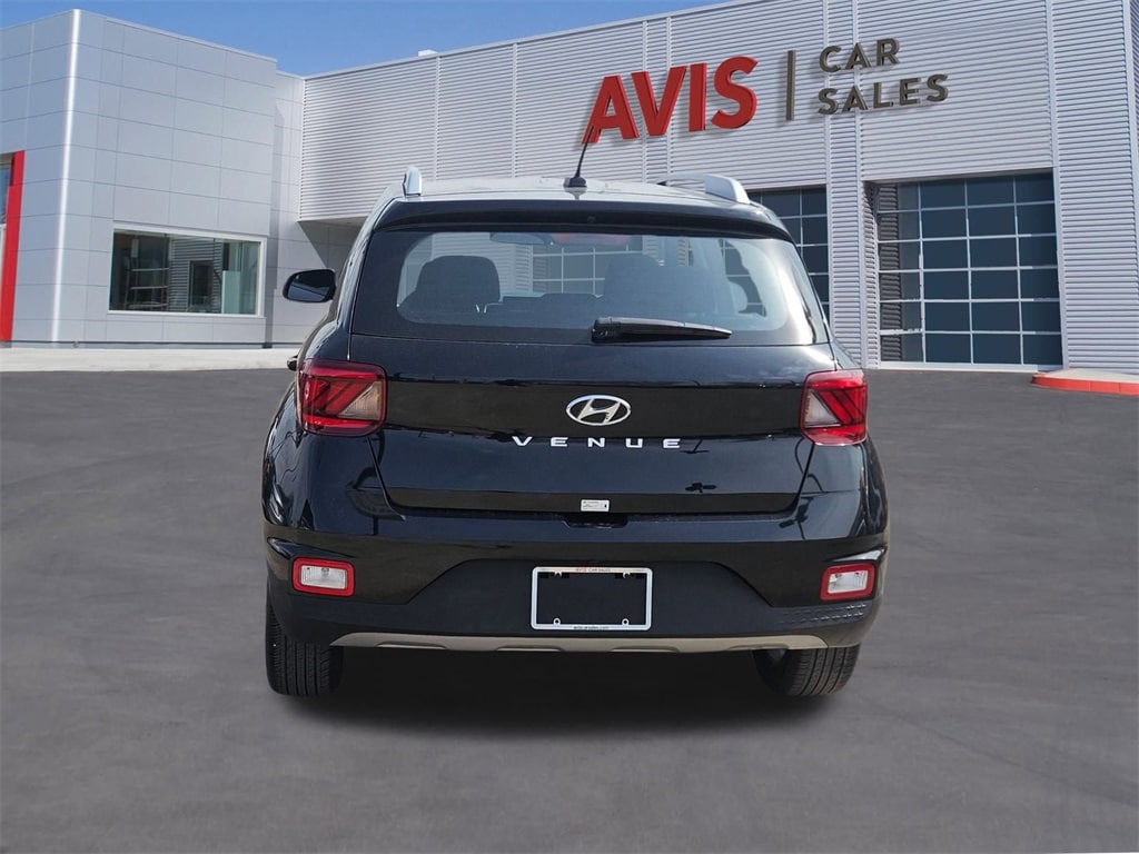 Thumbnail: 2025 Hyundai Venue - 5