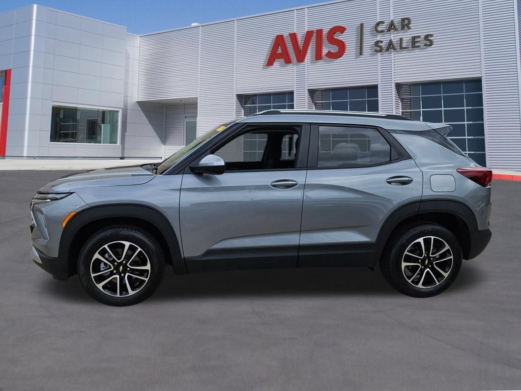 Thumbnail: 2025 Chevrolet TrailBlazer - 2