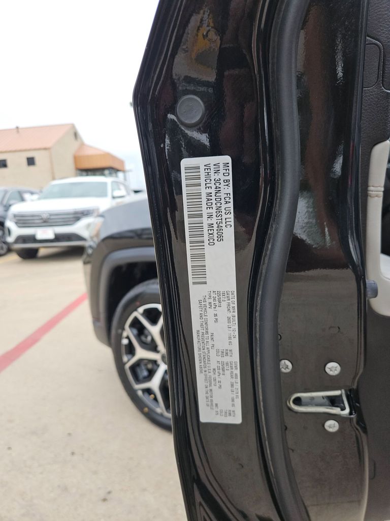 Thumbnail: 2025 Jeep Compass - 30