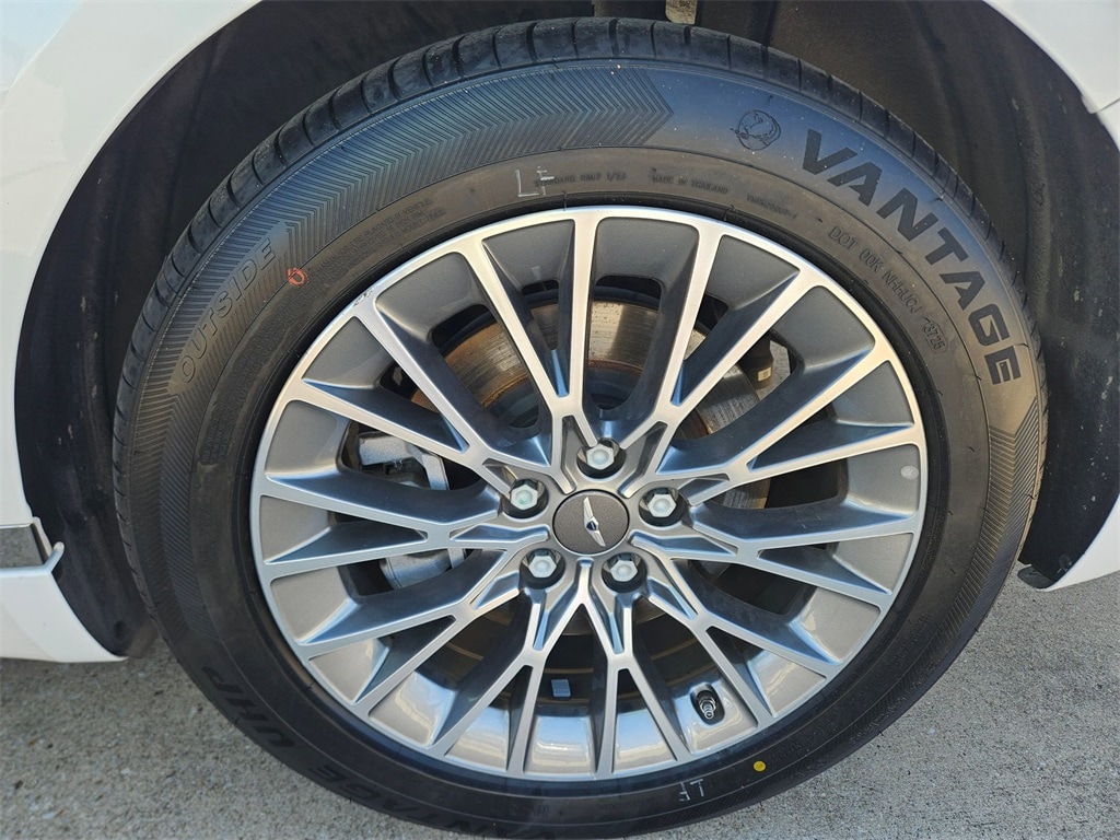 Thumbnail: 2023 Genesis G80 - 28