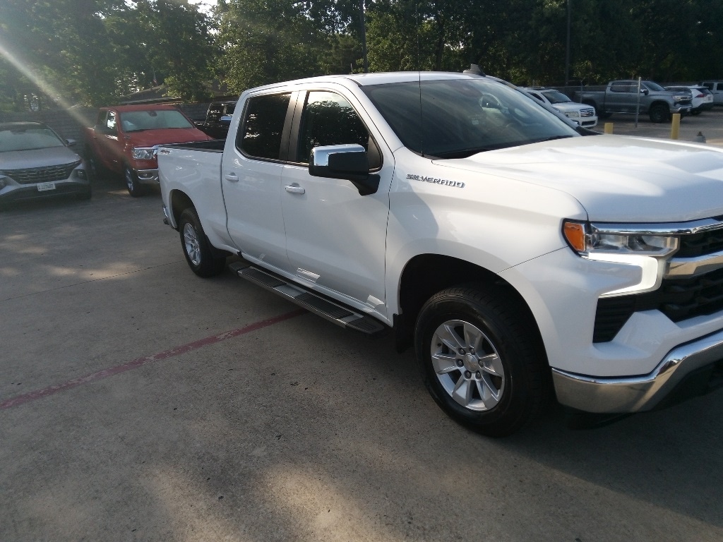 2023 Chevrolet Silverado 1500 LT 8