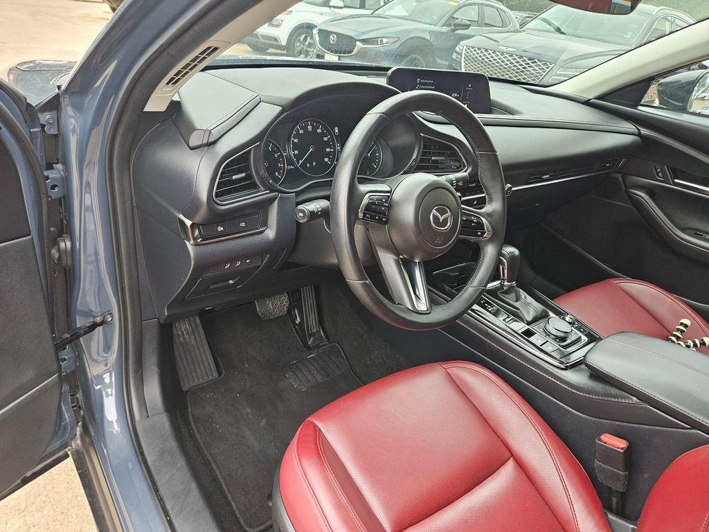 Thumbnail: 2025 Mazda CX-30 - 13