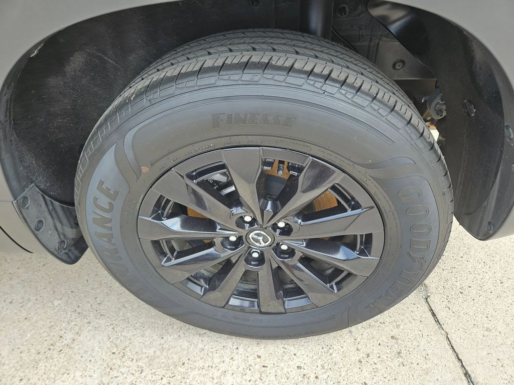 Thumbnail: 2025 Mazda CX-50 - 25