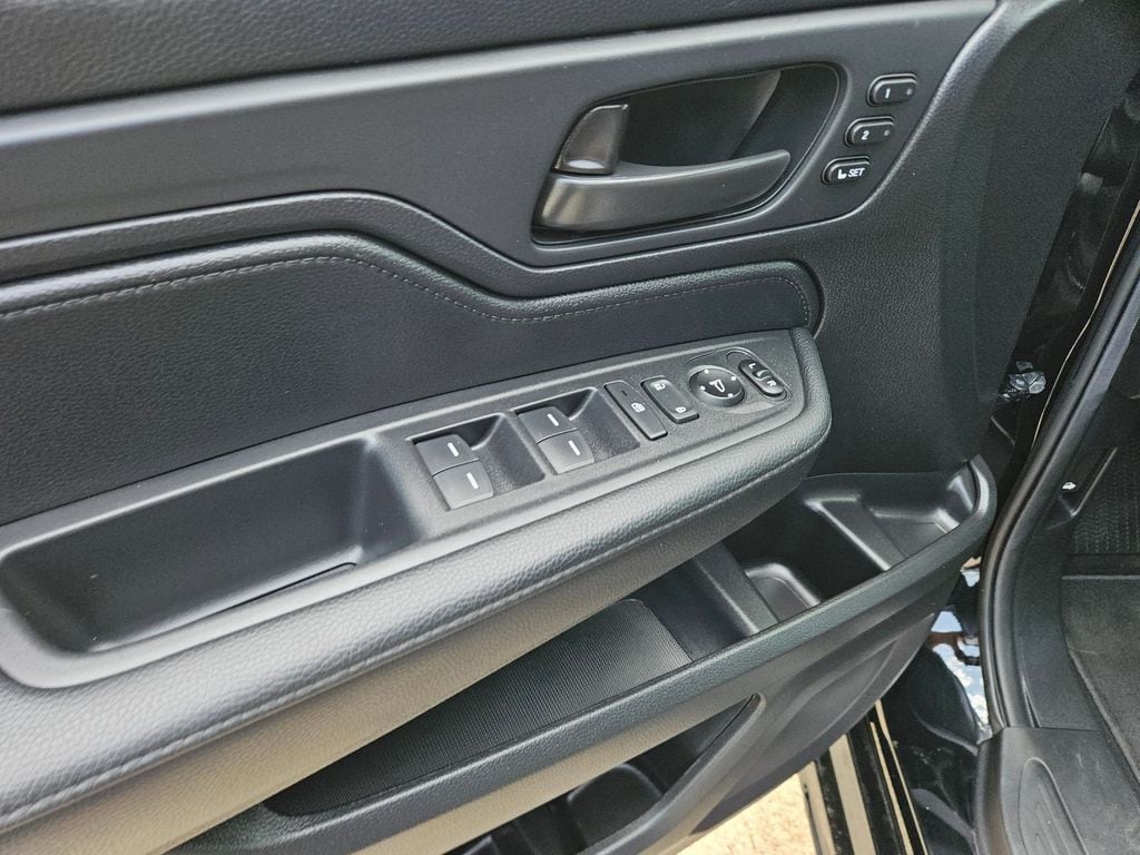 Thumbnail: 2025 Honda Odyssey - 15