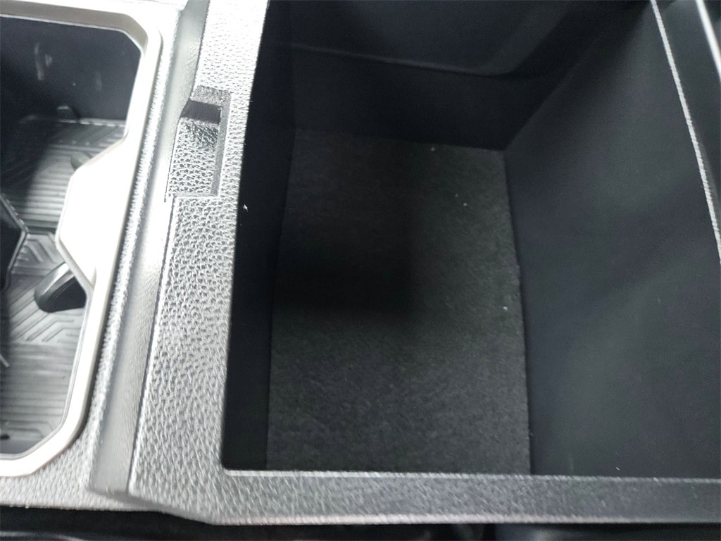 Thumbnail: 2025 Toyota Tacoma - 25