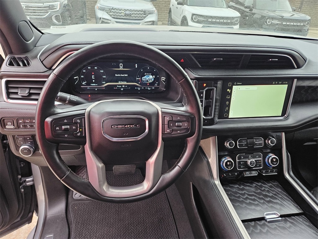 Thumbnail: 2023 GMC Yukon - 17