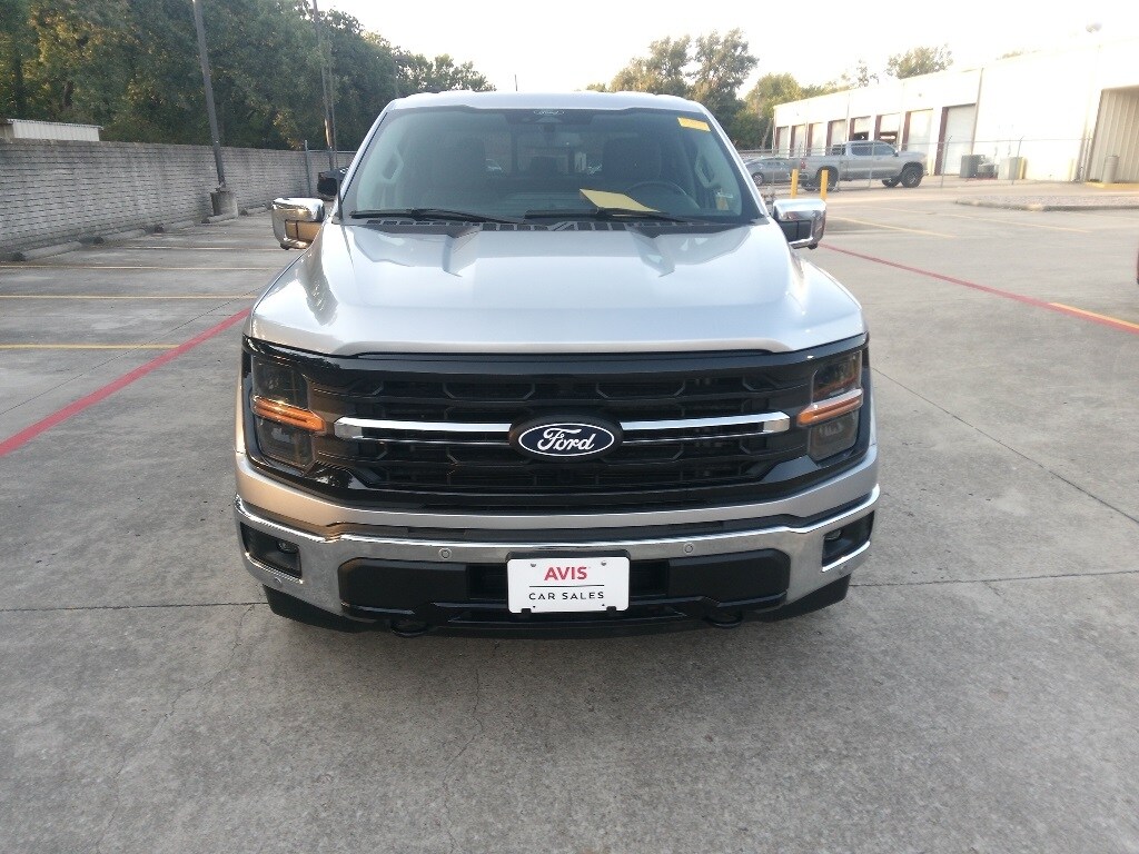 2024 Ford F-150 XLT photo 2