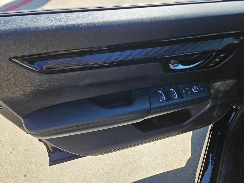 Thumbnail: 2025 Honda CR-V - 14