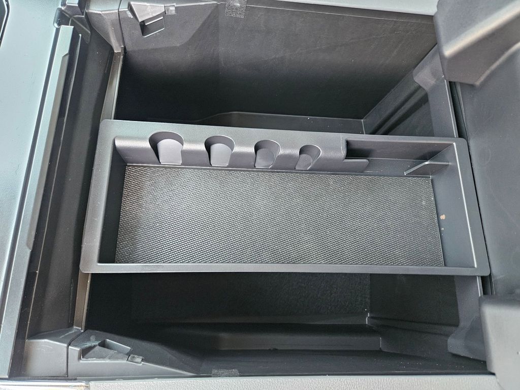 Thumbnail: 2025 Ford F-150 - 29