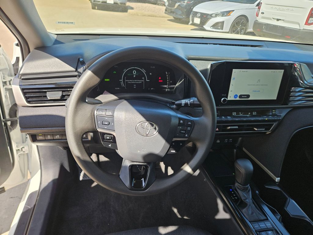 Thumbnail: 2025 Toyota Camry - 17