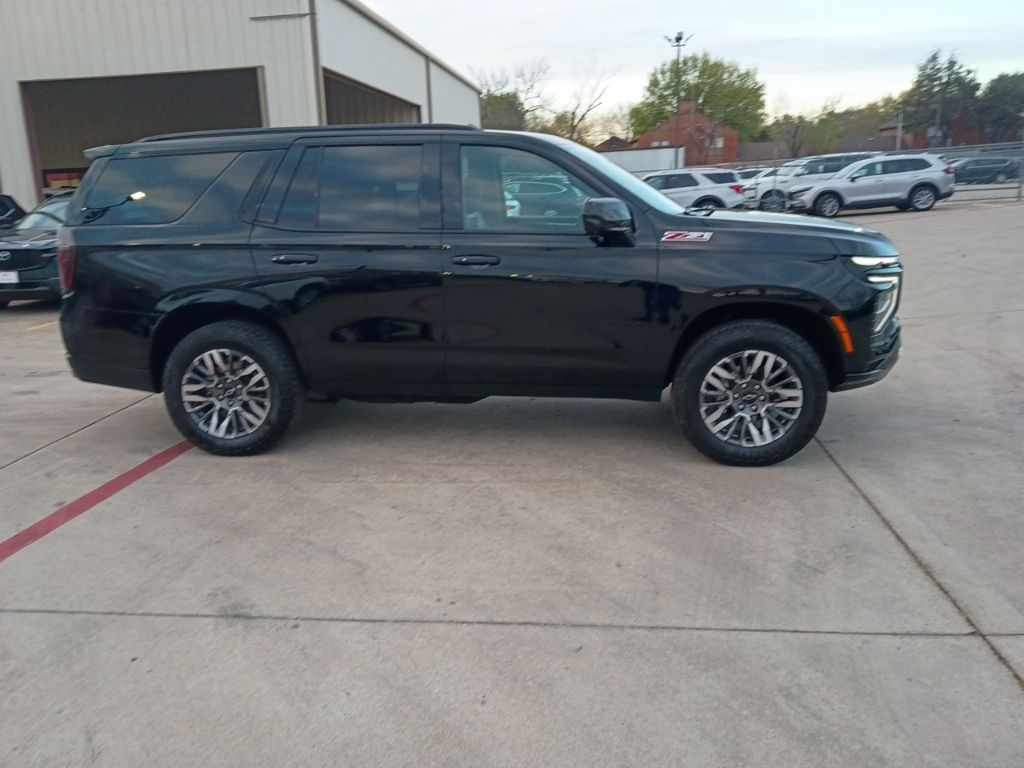 Thumbnail: 2025 Chevrolet Tahoe - 7