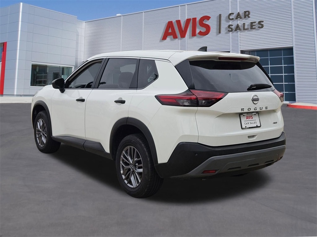 Thumbnail: 2023 Nissan Rogue - 3