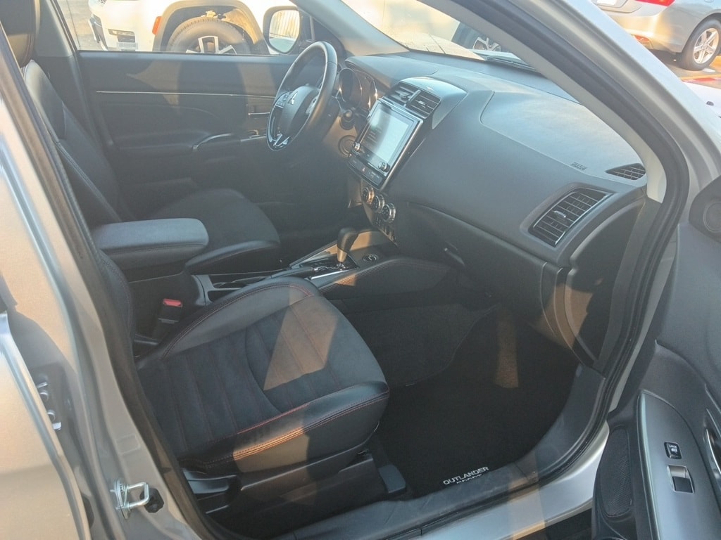 Thumbnail: 2025 Mitsubishi Outlander Sport - 8