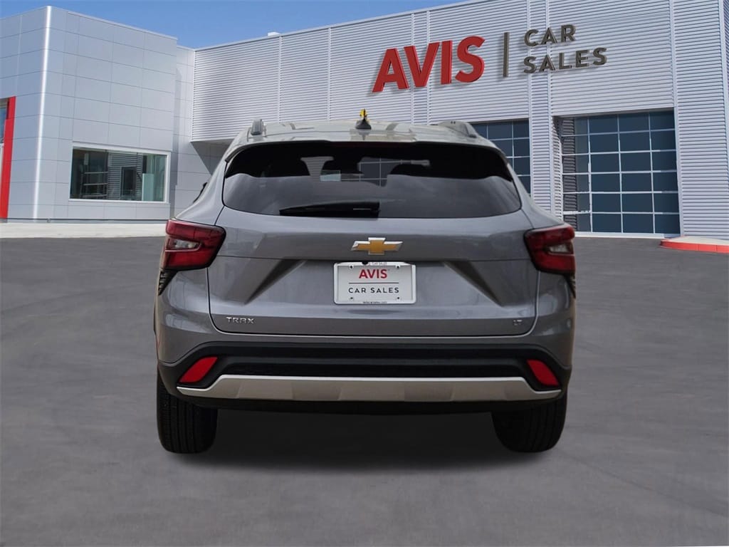 Thumbnail: 2025 Chevrolet Trax - 5