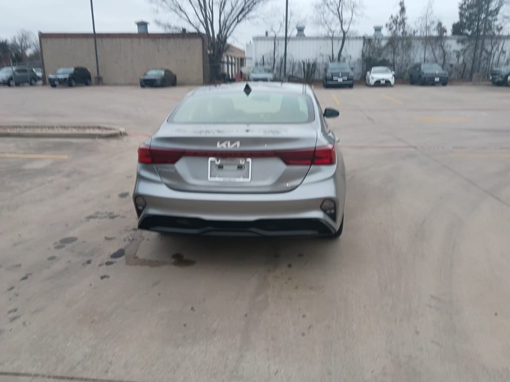 Thumbnail: 2024 Kia Forte - 10