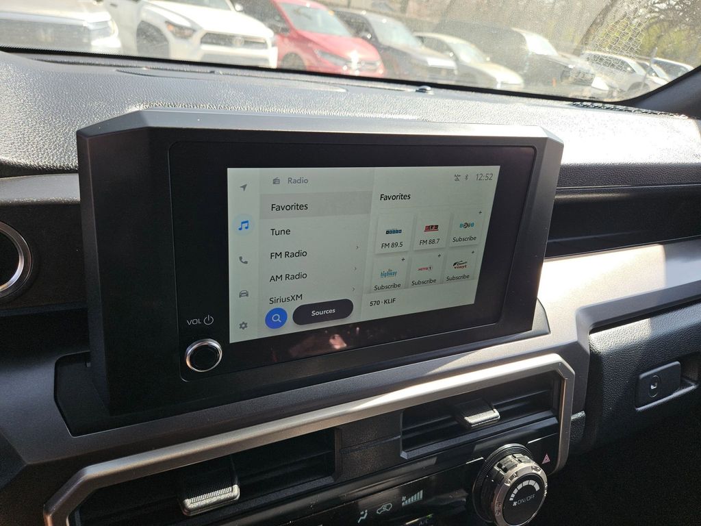 Thumbnail: 2025 Toyota 4Runner - 21