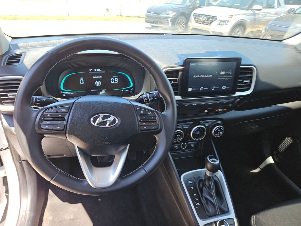 Thumbnail: 2025 Hyundai Venue - 17
