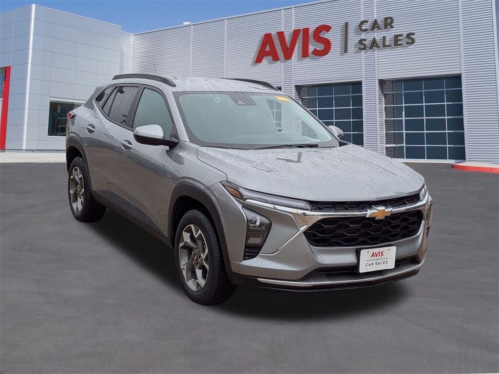 Thumbnail: 2025 Chevrolet Trax - 9