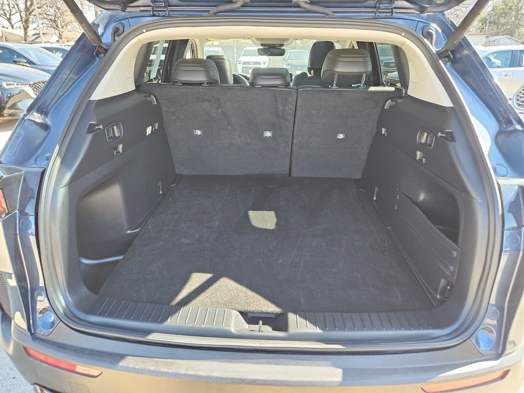 Thumbnail: 2025 Mazda CX-50 - 25