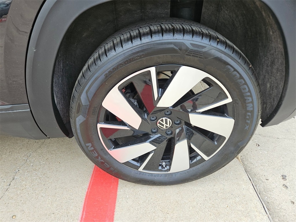 Thumbnail: 2025 Volkswagen Atlas - 28