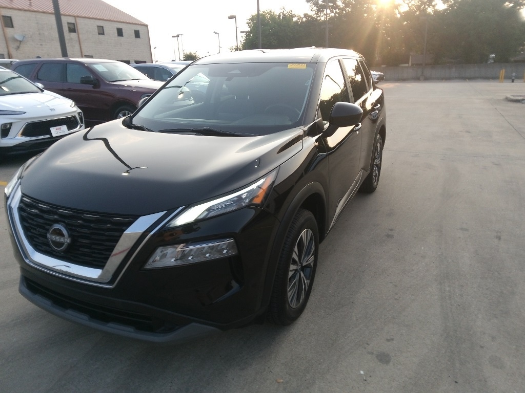 Thumbnail: 2023 Nissan Rogue - 1