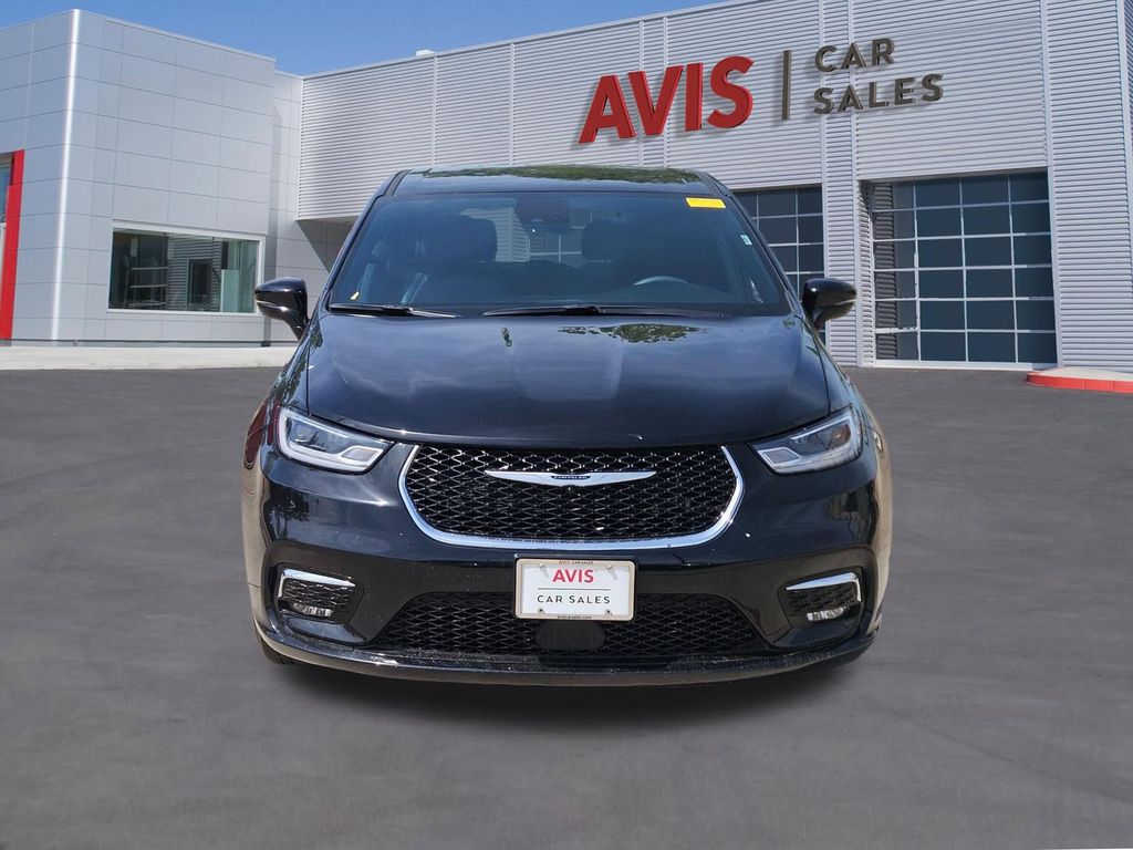 Thumbnail: 2025 Chrysler Pacifica - 10